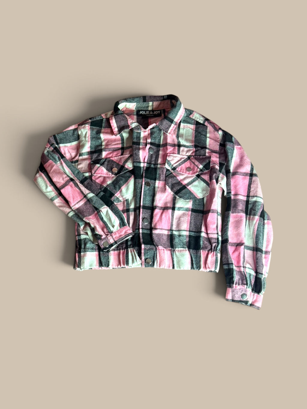 Jolie & Joy plaid cropped shirt jacket with one sleeve bent